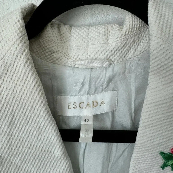 Vintage Escada Short Sleeve Embroidered Coquette Lace Floral Button Down Blouse - Picture 2 of 9